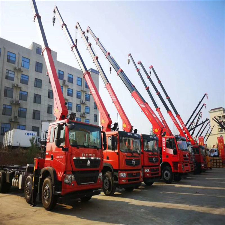 阳山租专业吊车电话