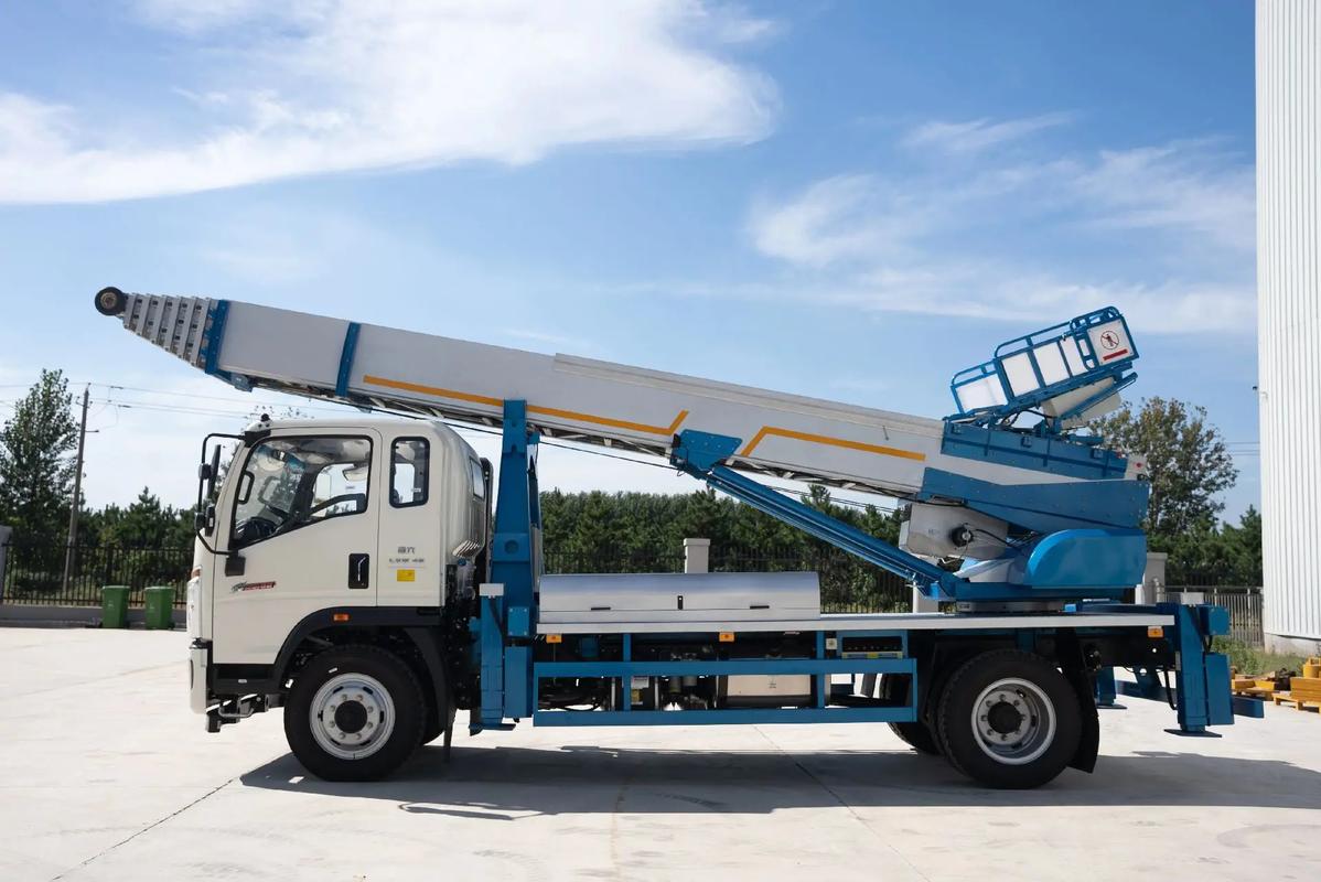 阳山云梯上料车租赁费用